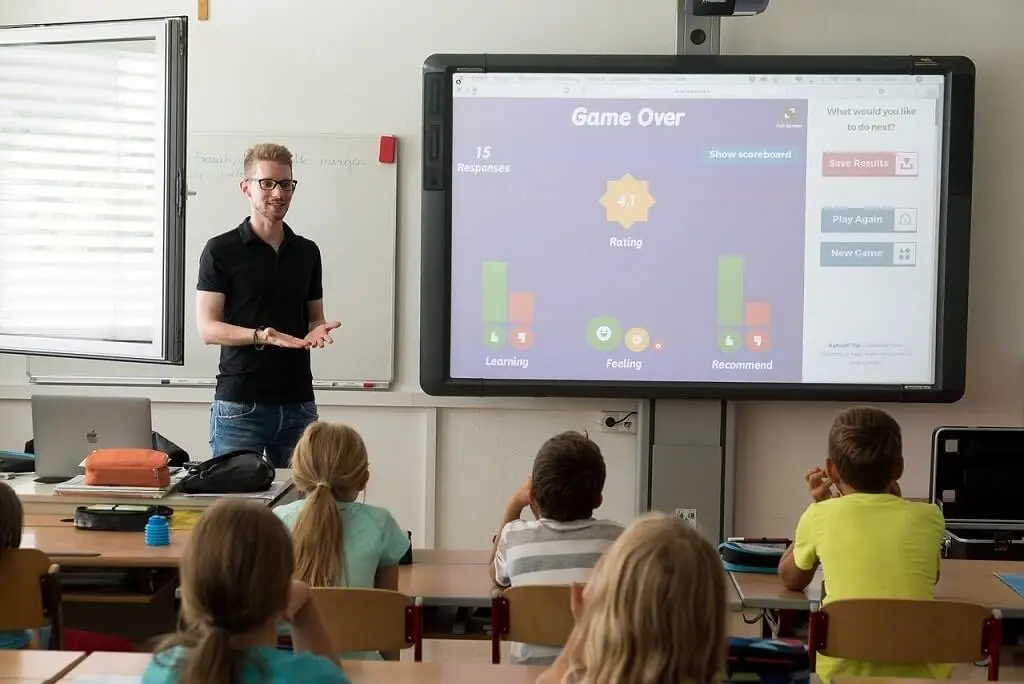 Smart interactive panels for schools